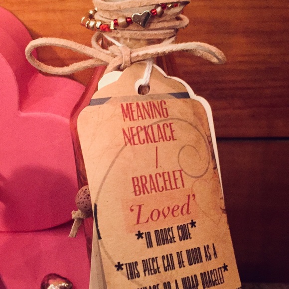 LAST CALL! ‘Loved’ Message In A Bottle Bracelet - Picture 5 of 8